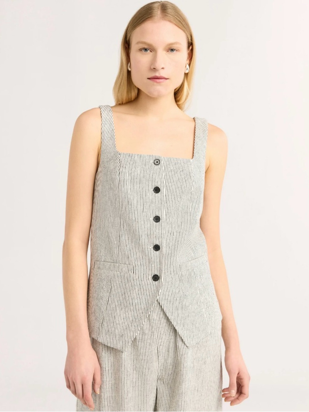 SCOOP Striped Sleeveless Linen Button Top in Black & White